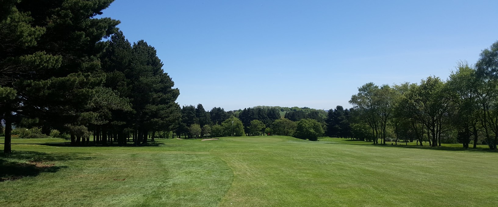 Approach to the green on hole 6